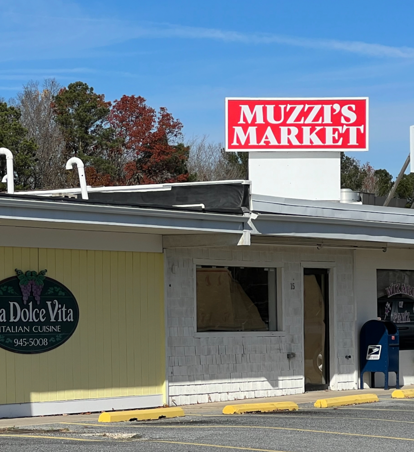 Business and Storefront Signs