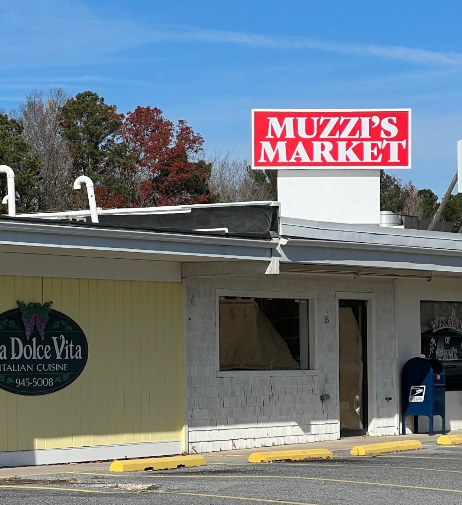 Business and Storefront Signs